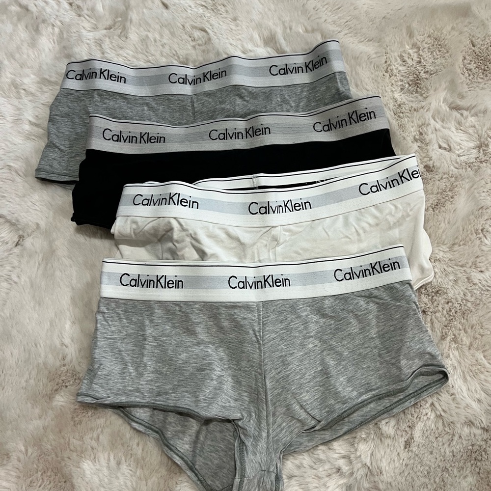 Calvin Klein Underwear 4-Pack - Black, White, Gray